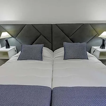Bed & Breakfast Australia Velas